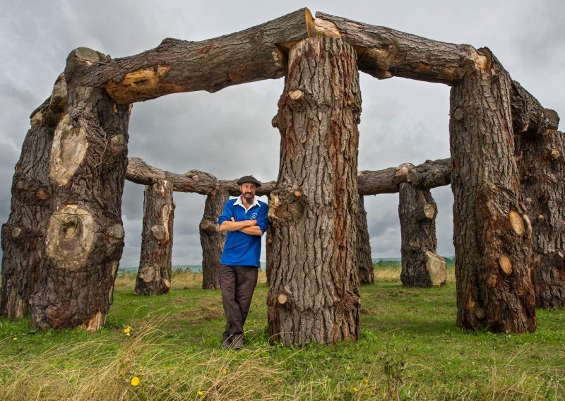 Vlasnik puba ima vlastiti Stonehenge