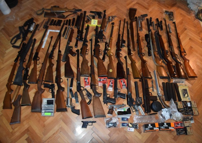 Optužena skupina krijumčara koji su oružje preprodavali u Njemačkoj i drugim članicama EU