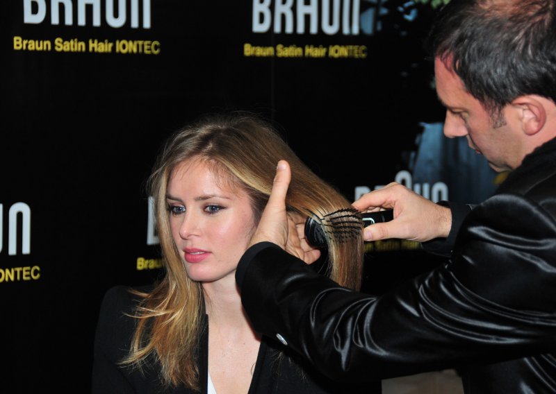 Braun predstavio četku za kosu Satin Hair Brush IONTEC