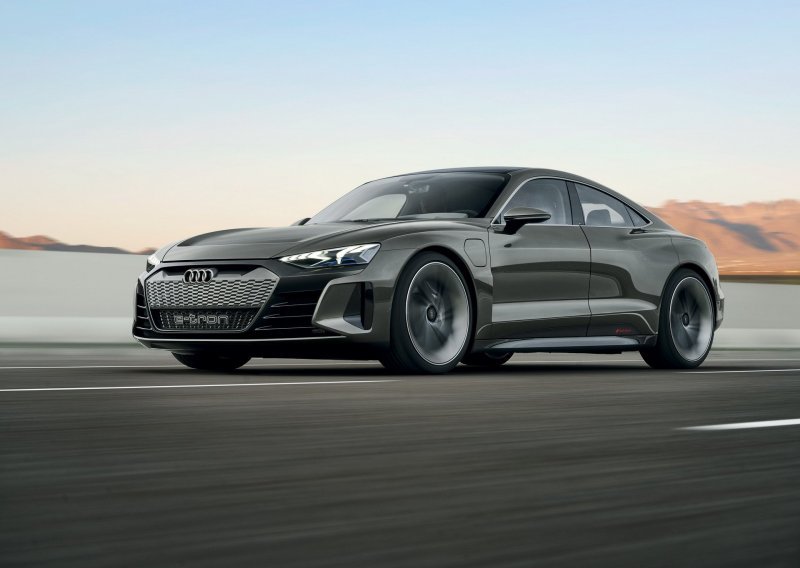 Audijev konceptni E-Tron GT izgleda kao da sutra može krenuti u prodaju
