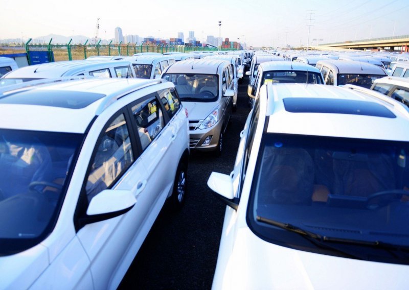 Kupili biste automobil vani? Ovdje provjerite koliko će vam se s novim trošarinama to isplatiti