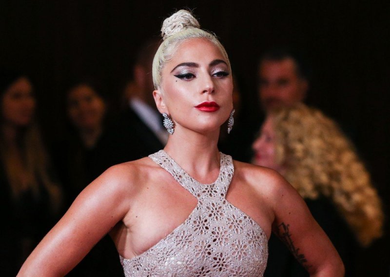 Lady Gaga ne može sakriti tugu, putem Instagrama oprašta se od Arabelle: 'Zbogom anđele'