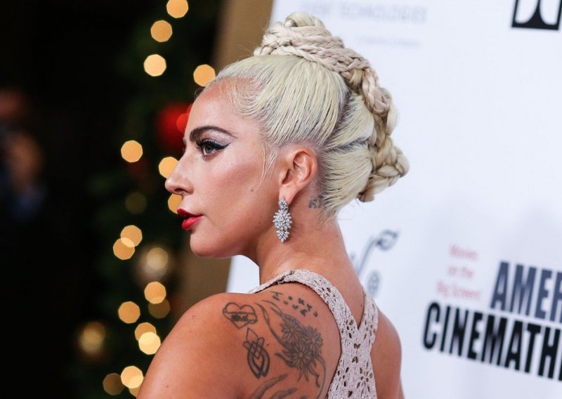 Lady Gaga se odlučila na drastičnu promjenu: Ima novu boju kose koja je proglašena hitom 2019.