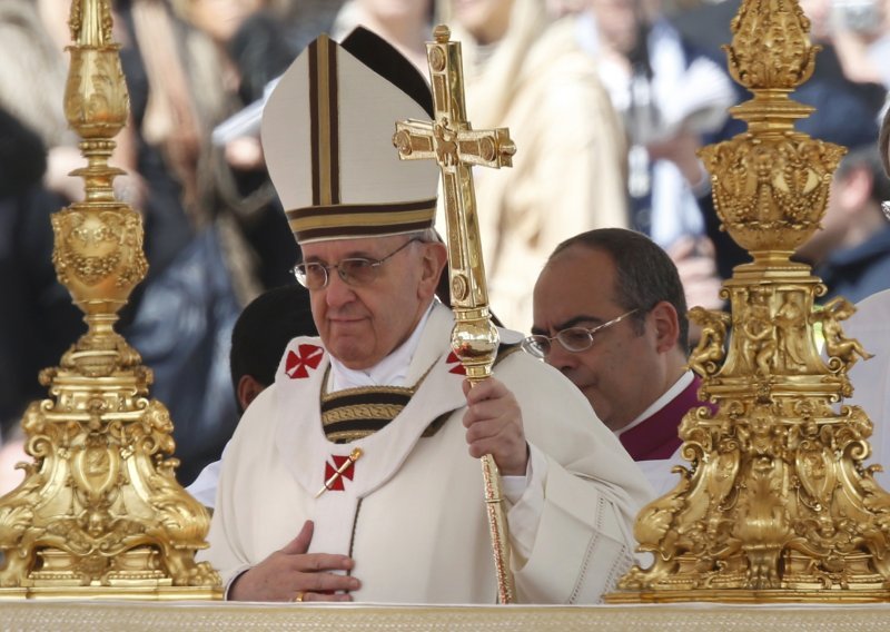 Papa pozvao na zaštitu najslabijih i očuvanje prirode