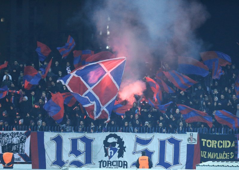 Evo na koji način je razočarana Torcida 'odgovorila' Hajdukovim nogometašima