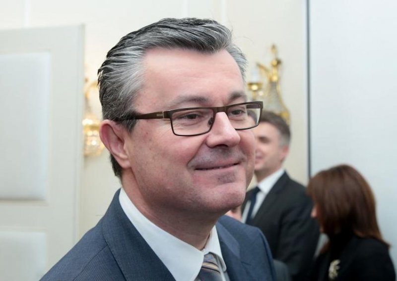 Pogledajte što sve posjeduje premijer Tihomir Orešković