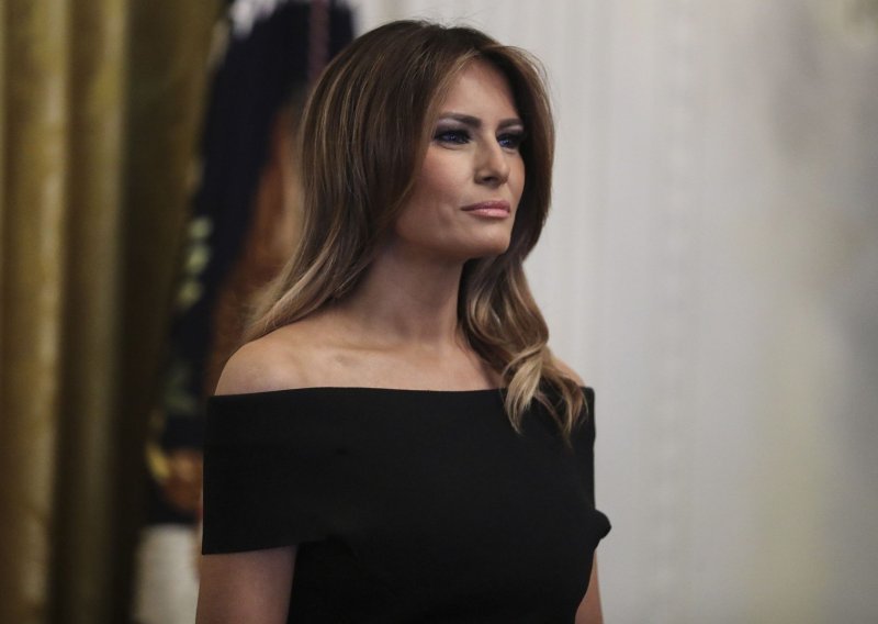 Melania Trump u maloj crnoj haljini: Održala novu lekciju iz stila