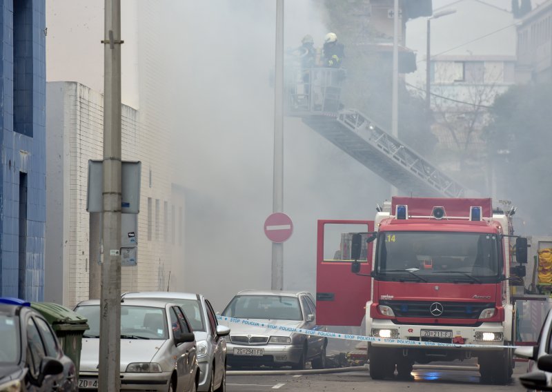 Na širem splitskom području gorjelo 20-ak kontejnera, auto i balkon