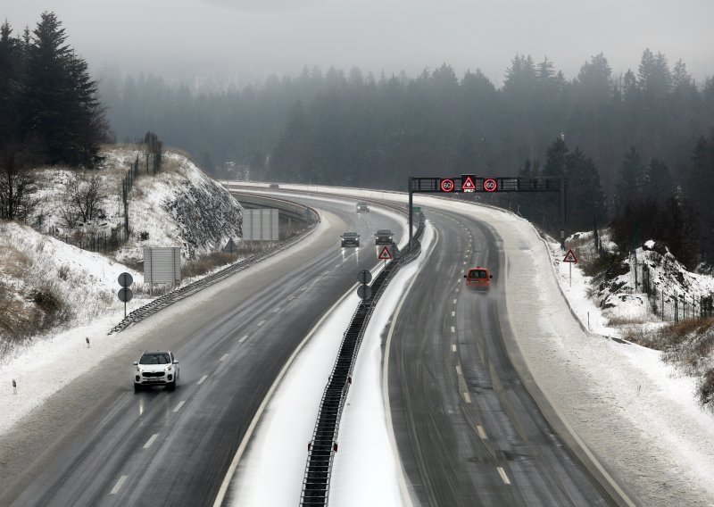 Zatvoren promet za kamione na dijelovima autoceste Rijeka-Zagreb, kod Svetog Roka ograničenje 40 km/h