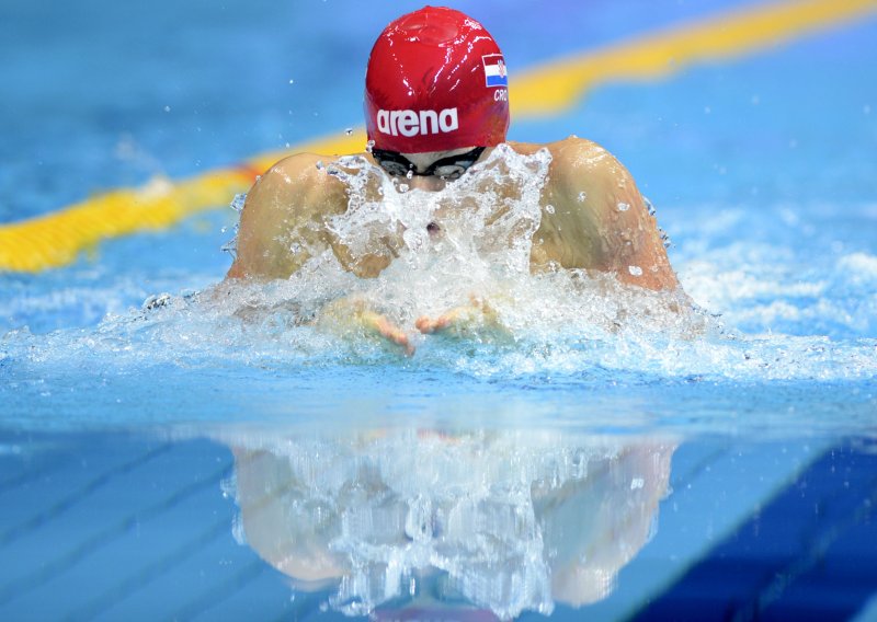 Hrvatski plivači bez polufinala, ali Nikola Obrovac ipak ima razloga za slavlje