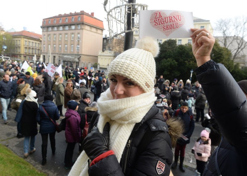 U podne kreću dva prosvjeda, nastavnika i 'žutih prsluka'