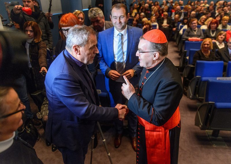Bandić kaže da ga je kardinal Bozanić osobno nagovorio da ne izlazi iz bolnice