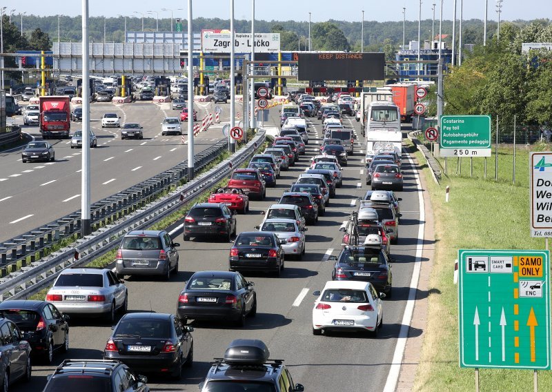 U nesreći na autocesti A1 ozlijeđene dvije osobe