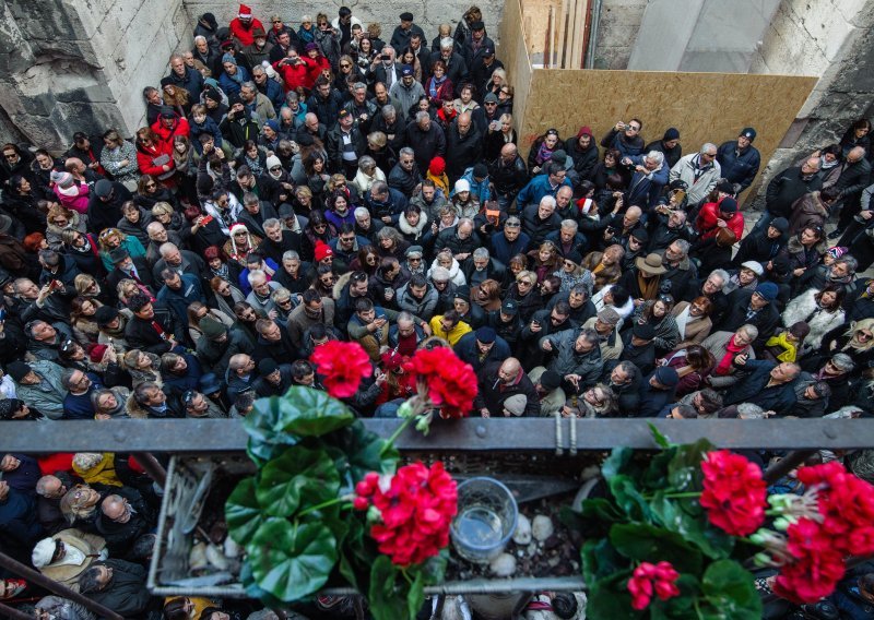 Silvestarska groznica: Pogledajte kako širom Hrvatske odbrojavaju posljednje sate 2018.