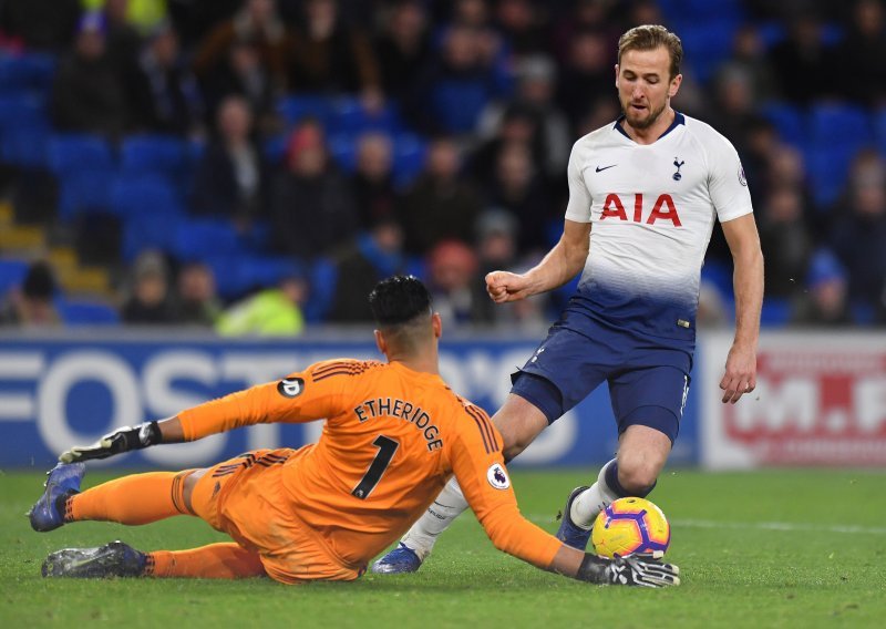 Tottenham protutnjao Cardiffom, Harry Kane se upisao u povijest engleskog nogometa