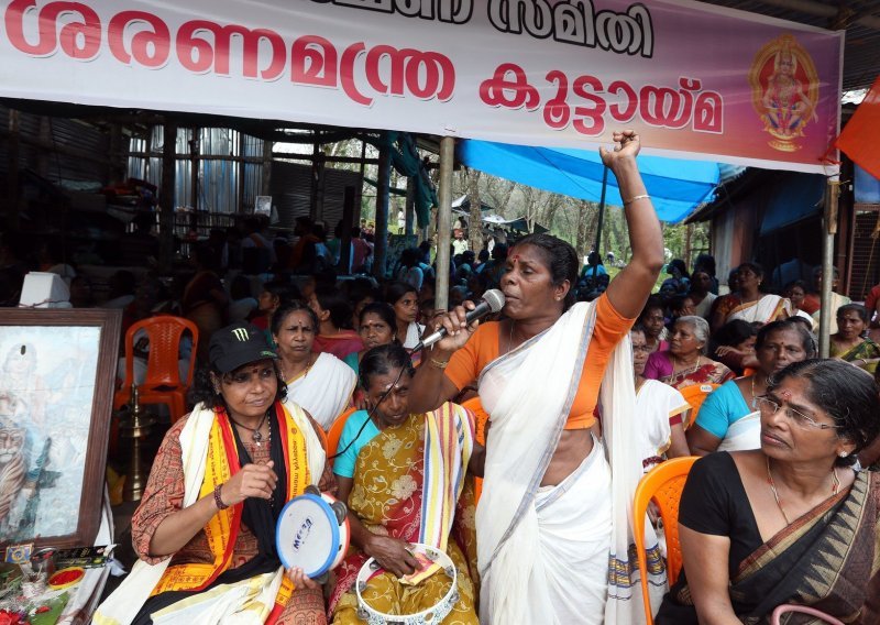 Dvije žene ušle u indijski hram usprotivivši se stoljetnoj zabrani