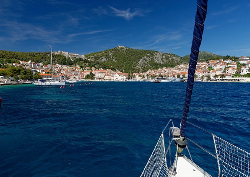 Najljepše plaže i uvale do kojih možete stići samo morem