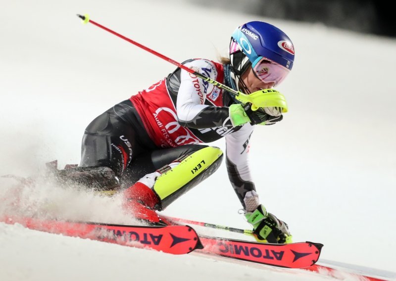 Shiffrin još jednom ostavila Wendy Holdener na korak do pobjede u slalomu
