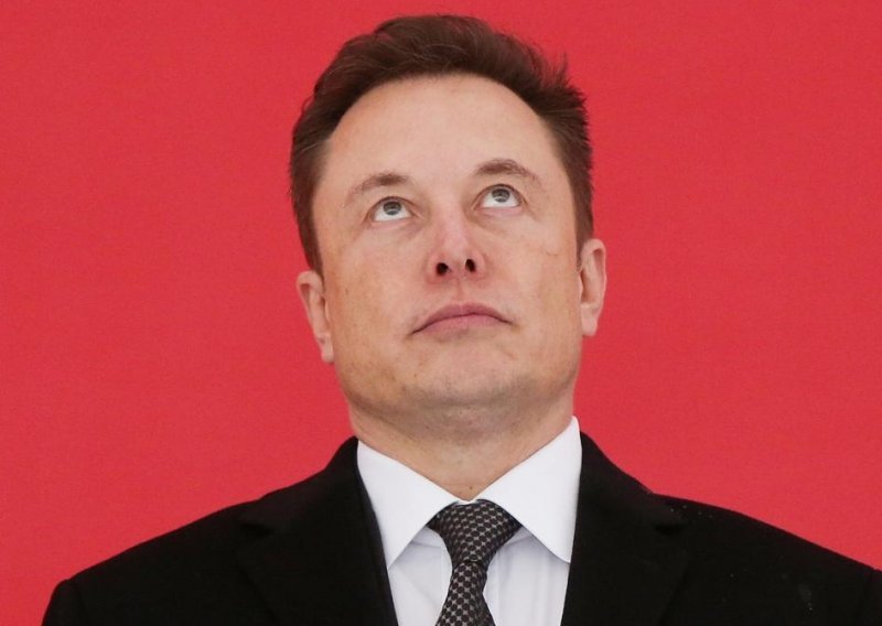 Autima na benzin uskoro će biti mjesto u muzeju, poručuje Elon Musk