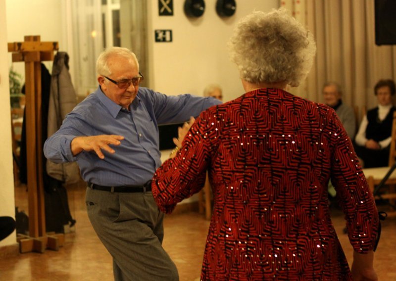 Pogledajte kako 80-godišnjaci plešu rock'n'roll