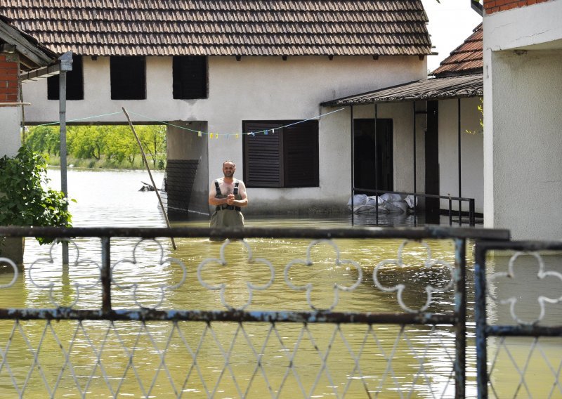 Bolna svjedočanstva ljudi iz poplavljene Slavonije