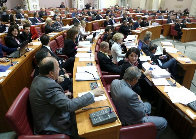 Građani su rad političkih stranaka platili 50,2 milijuna kuna