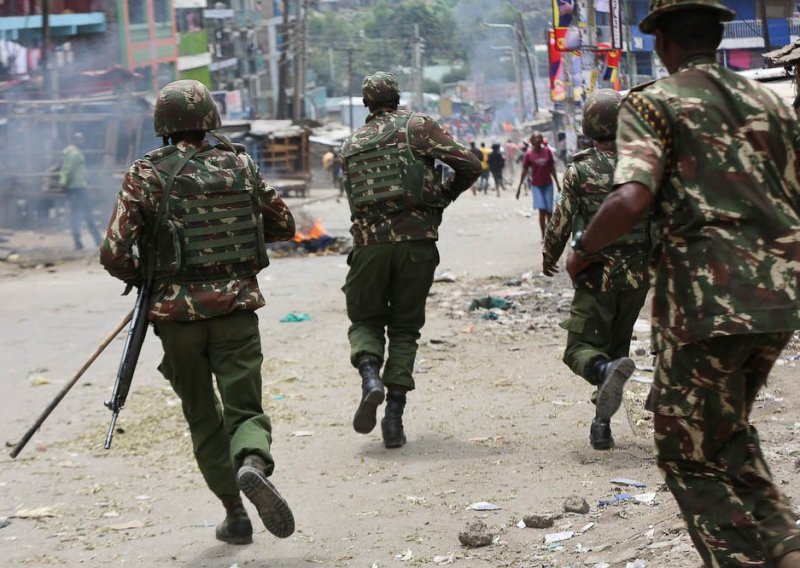 U Nairobiju odjeknule dvije eksplozije: 'Napadnuti smo, ljudi bježe podignutih ruku'