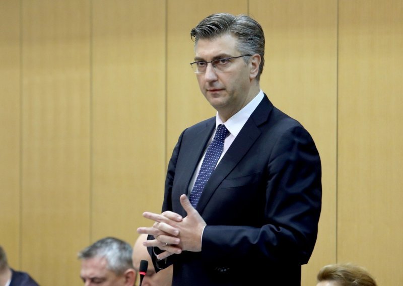 Drama u Saboru i u popodnevnim satima; Plenković htio fizički nasrnuti na Grmoju?