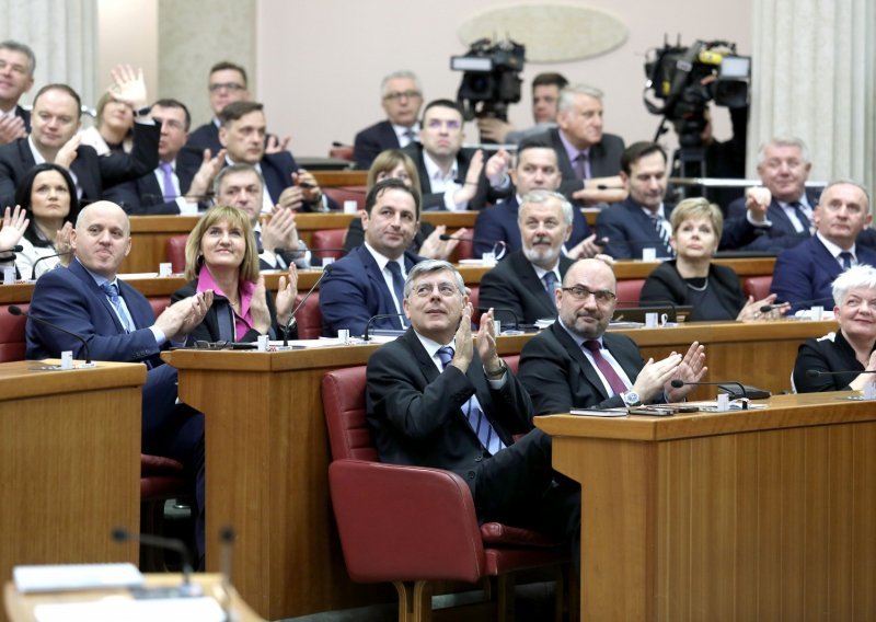 Sabor u četvrtak o zaštiti potrošača, sprečavanju pranja novca, suzbijanju zlouporabe droga