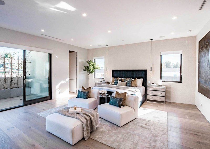 Zavirite u luksuzni dom koji odiše minimalizmom i elegancijom