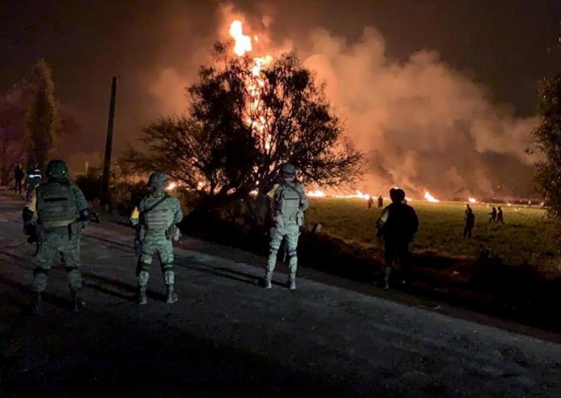 Broj mrtvih u eksploziji naftovoda u Meksiku narastao na 66