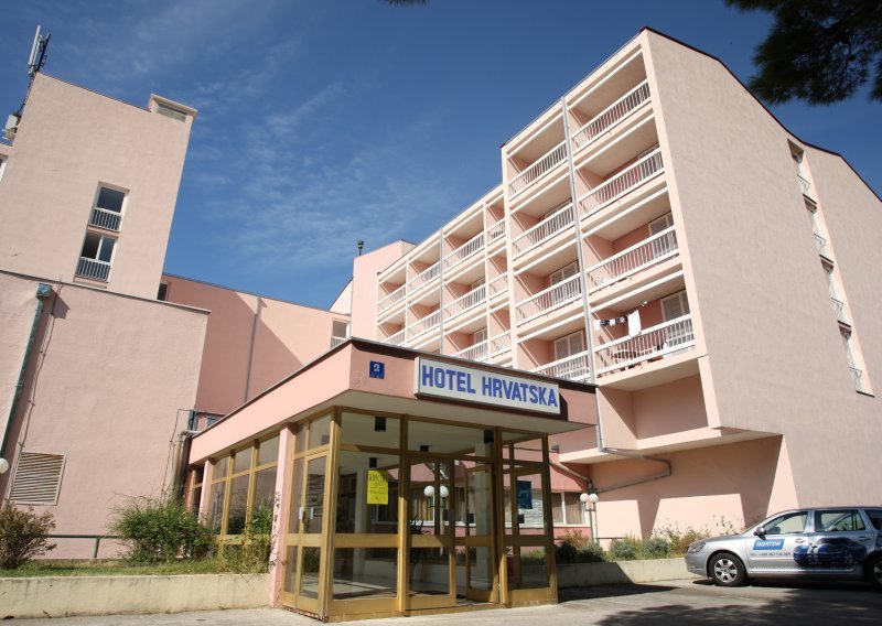 Marea Alta kupila Hotel Hrvatska u Baškoj Vodi