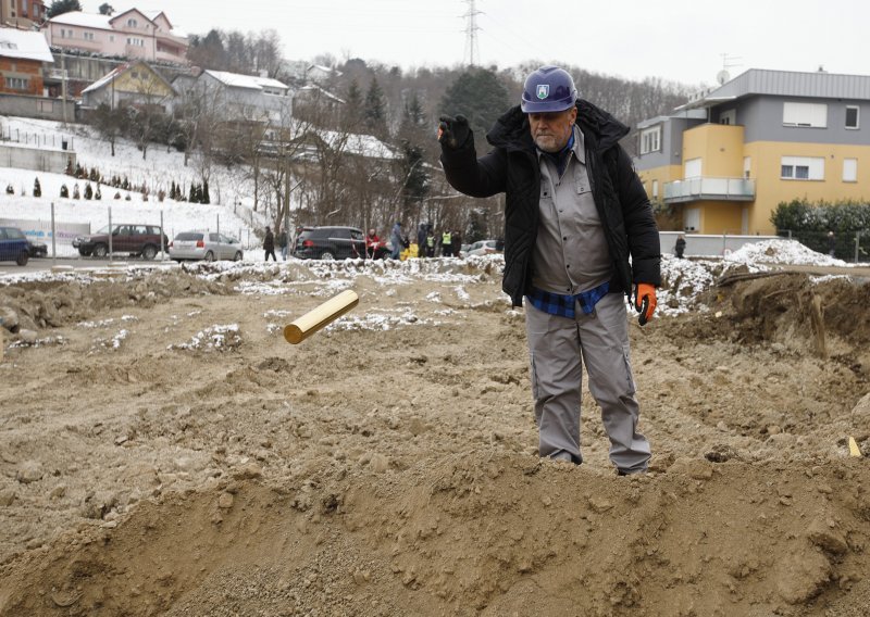 Bandić najavio da će bogataše kojima je oprostio dugove tjerati do Strasbourga