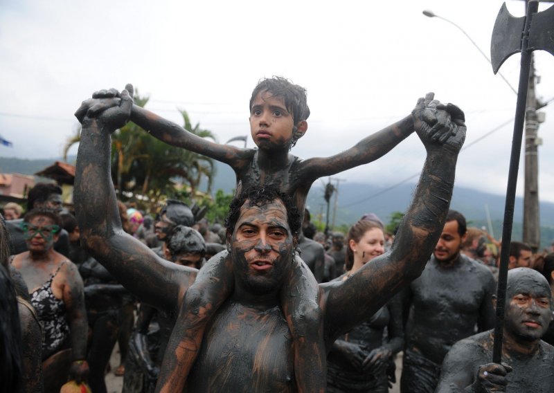 Ovaj blatnjavi festival u Brazilu izut će vas iz cipela
