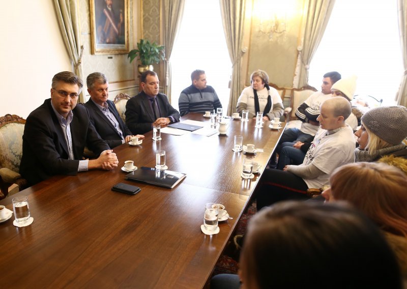Kujundžić nakon sastanka s "Kolibrićima": Povjerenstvo će u roku 15 dana izreći svoje novo mišljenje o spinrazi