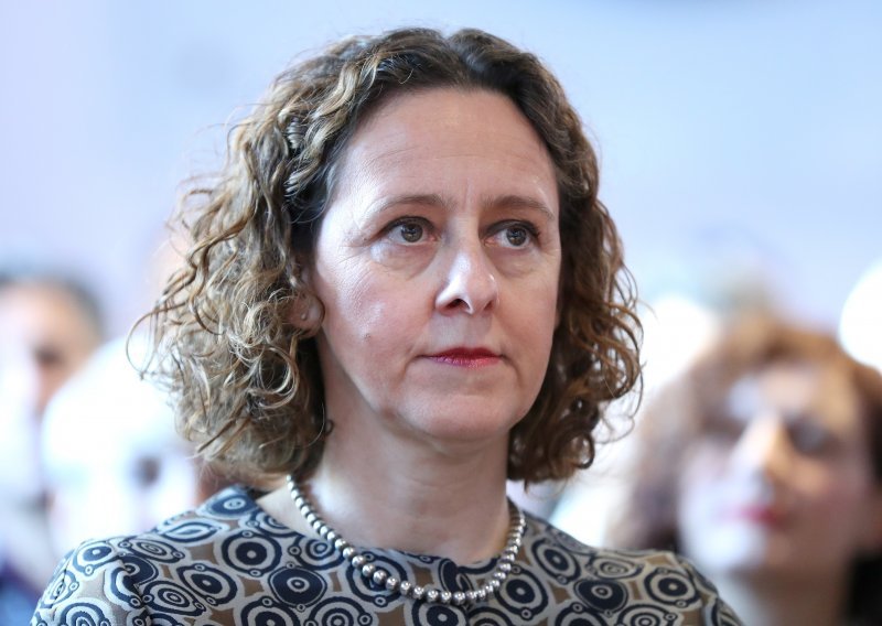 Obuljen Koržinek: Ni Vlada niti bilo tko iz nje ne vrši pritisak na medije