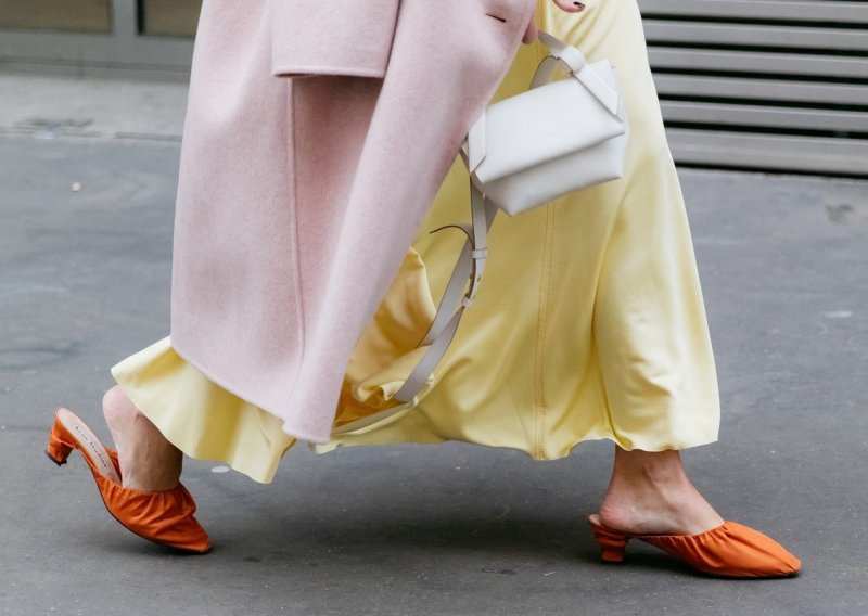 Trendseterice ih obožavaju: Ovo su cipele i torbe koje su preplavile ulice
