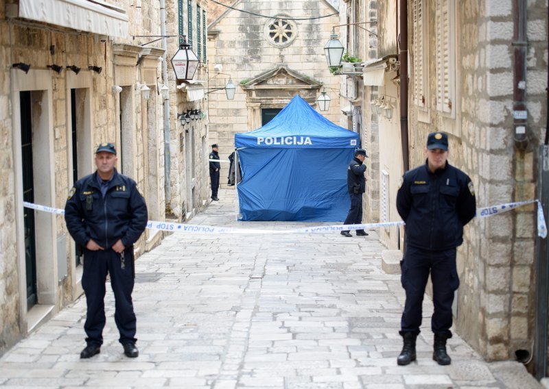 Obiteljska tragedija u Dubrovniku: Troje mrtvih, jedna osoba bori se za život