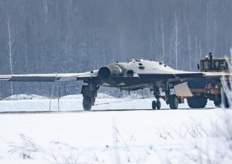 [VIDEO] Rusi unatoč nevjerici Pentagona pokazali jurišni dron šeste generacije