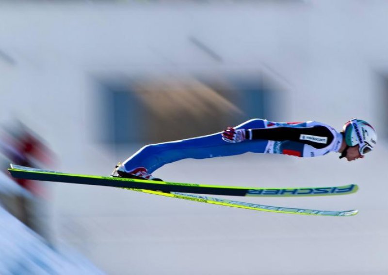 Ammann najbolji u vjetrovitom Garmischu