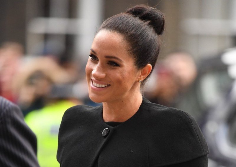 Samo osmijeh je isti: Na Instagramu se pojavila do sada neviđena fotografija Meghan Markle