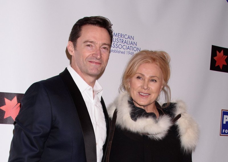 Večer romantike: Hugh Jackman ne odvaja se od supruge