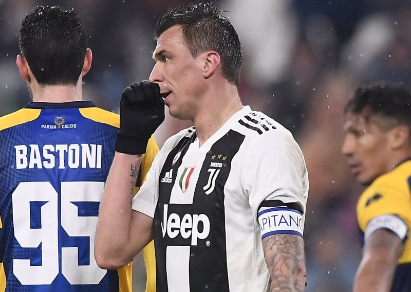 Mario Mandžukić u Juventusovom posrtaju ispao na kraju tragičar te izazvao bijes trenera