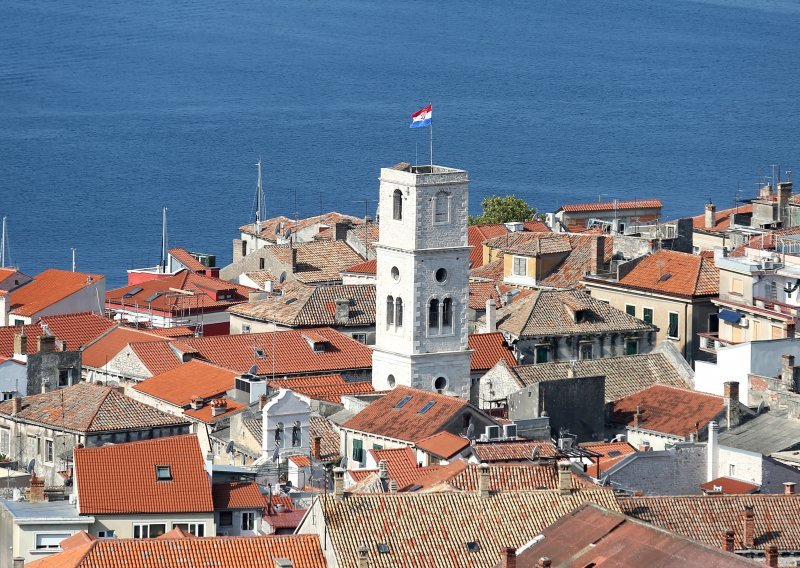 Šibenski konzervatori otkrili tvrđavu u Vrbniku, u općini Biskupiji