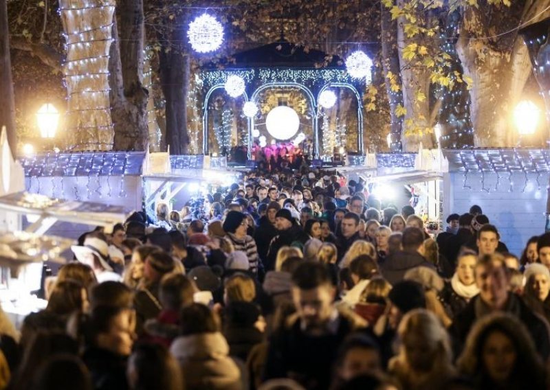 Otkrivamo kako su i ove godine kumovi i rođaci dijelili štandove u centru Zagreba