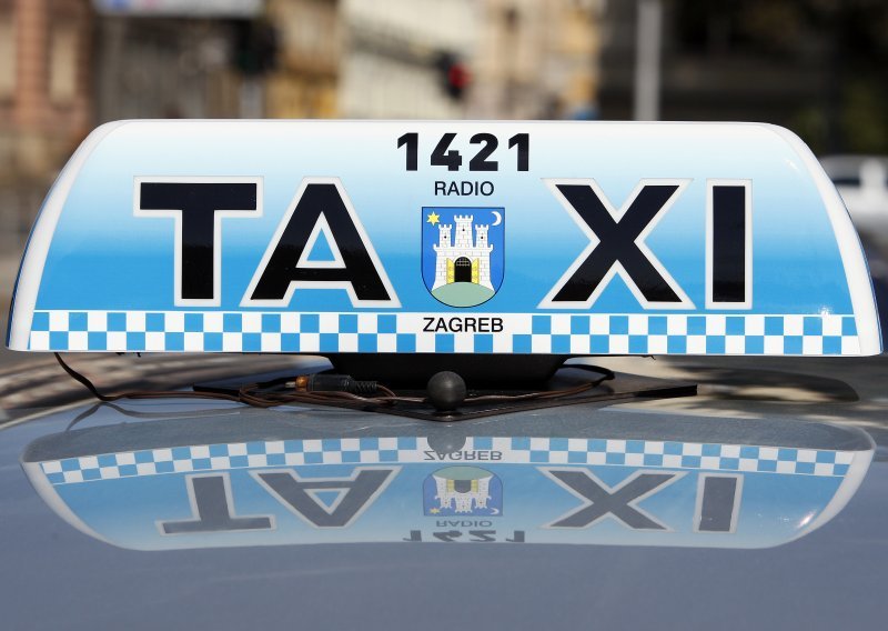 Taxi varalice koriste snijeg za zaradu