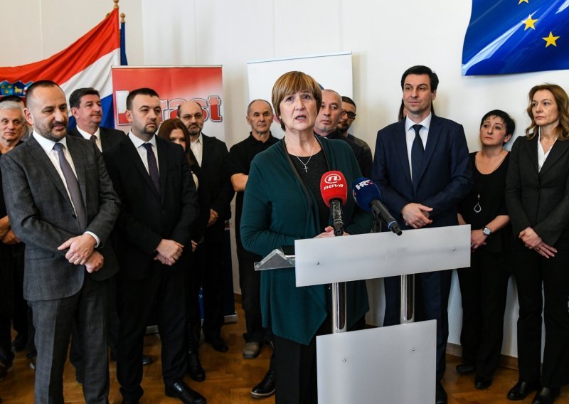 Hrvatski suverenisti kreću u boj za europarlament: 'Nećemo u Bruxelles po svoje mišljenje, nego sa svojim mišljenjem'