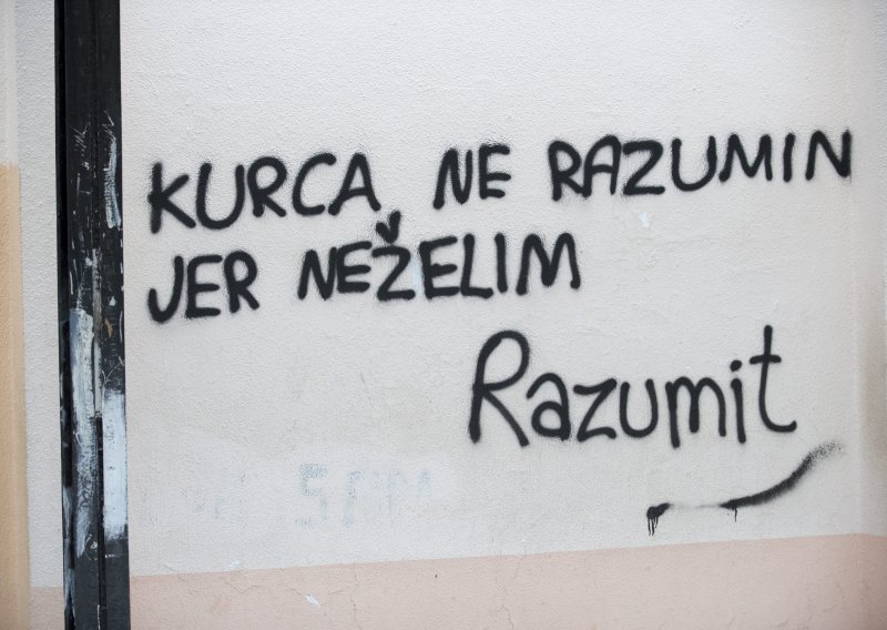 Prestanite se zgražati nad idiotizmima iz Splita: Ova psovka završit će u Ustavu