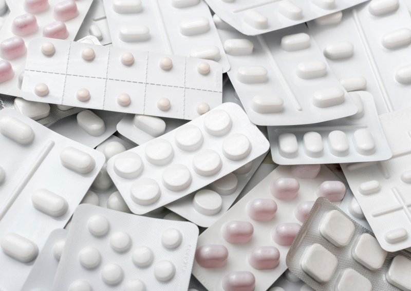 Ministarstvo zdravstva: Opskrba potrebnim lijekovima nije upitna