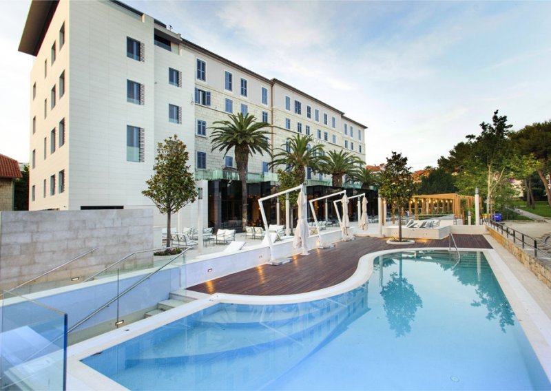 Pogledajte novi stari hotel Park u Splitu